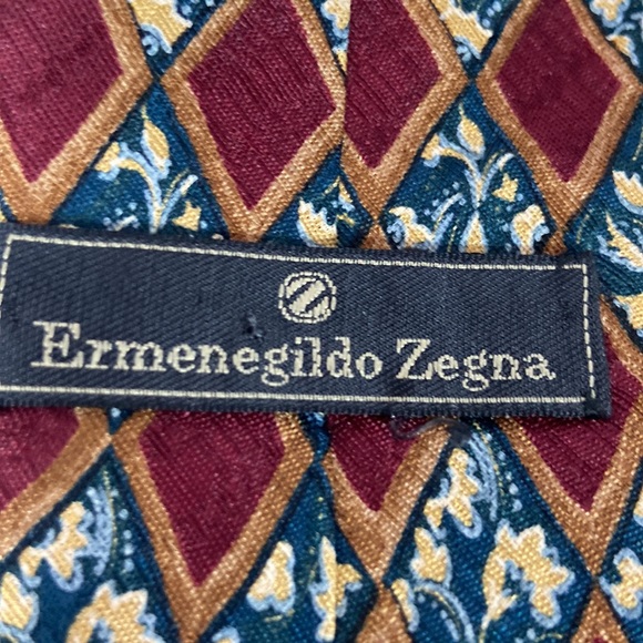 Ermenegildo Zegna Silk Tie - Picture 2 of 9